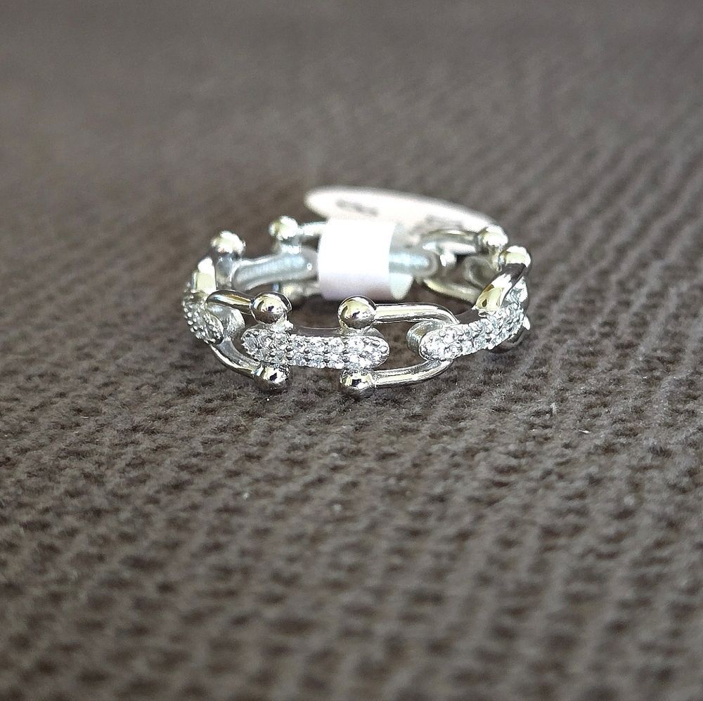Cote d'Argent Silver🤍 U-Link⛓️ Ring With Clear Crystals💎 - NWT - Picture 11 of 16